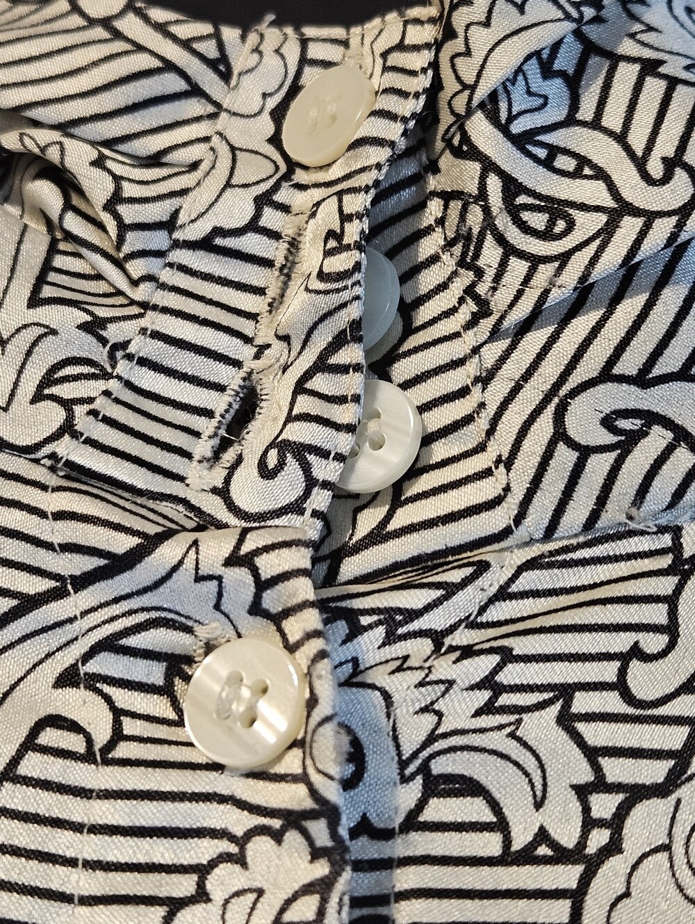 Jones New York 90s Size 8 Blouse With Back Buttons - Picture 7 of 9